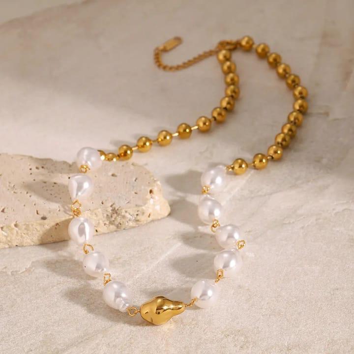 Faux Pearl Statement Waterproof Necklace