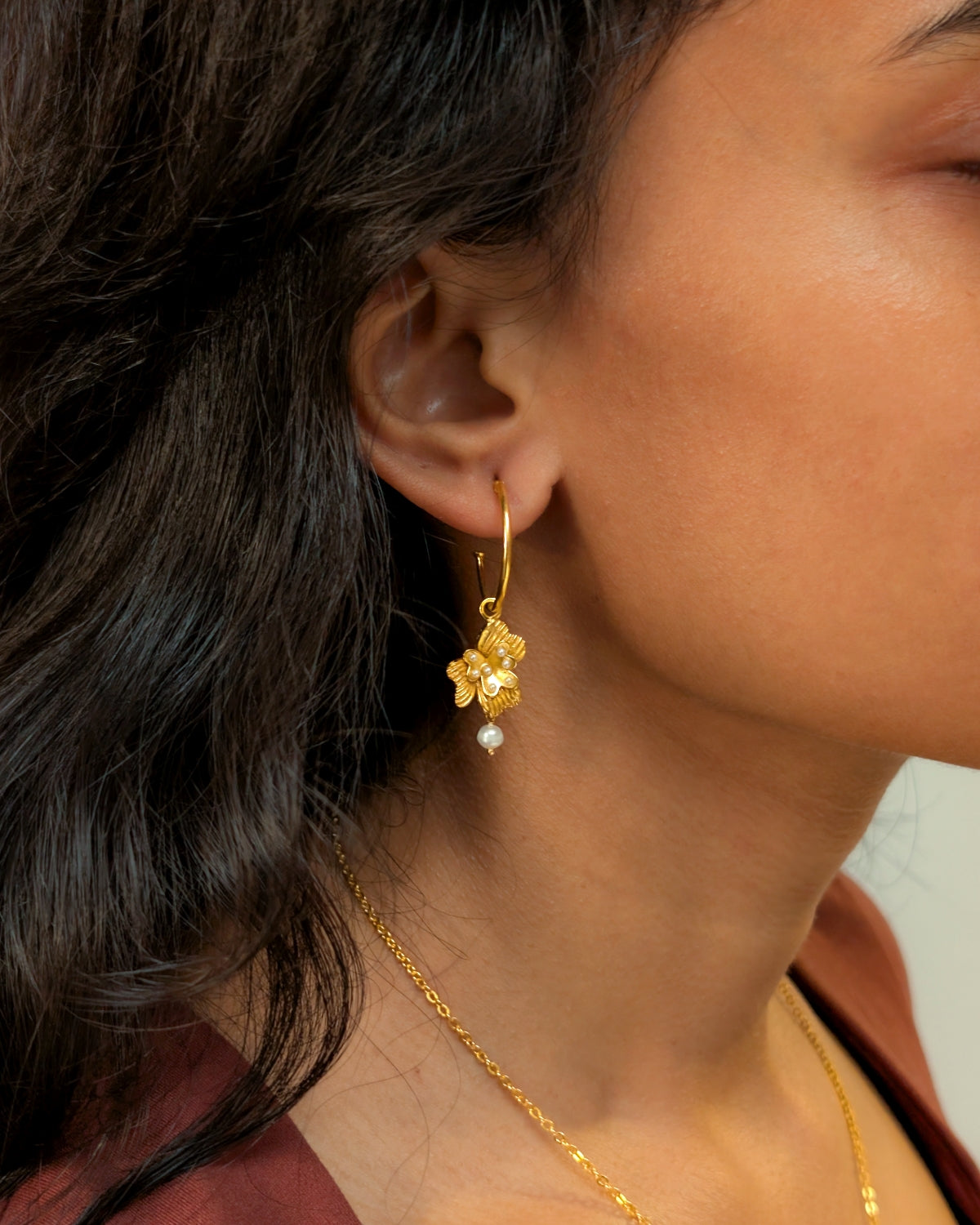 Sumana Hoops