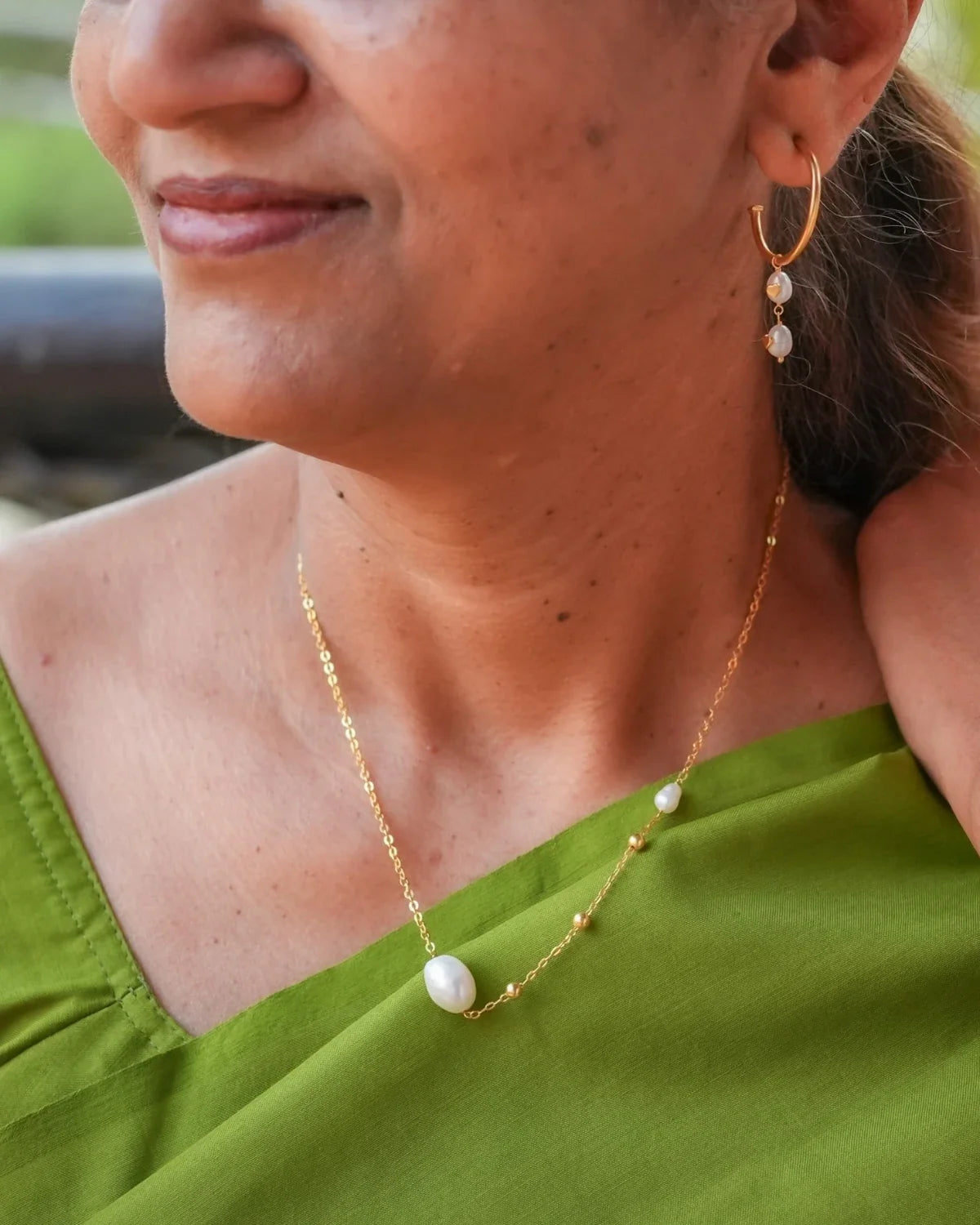 Paired Pearl Necklace