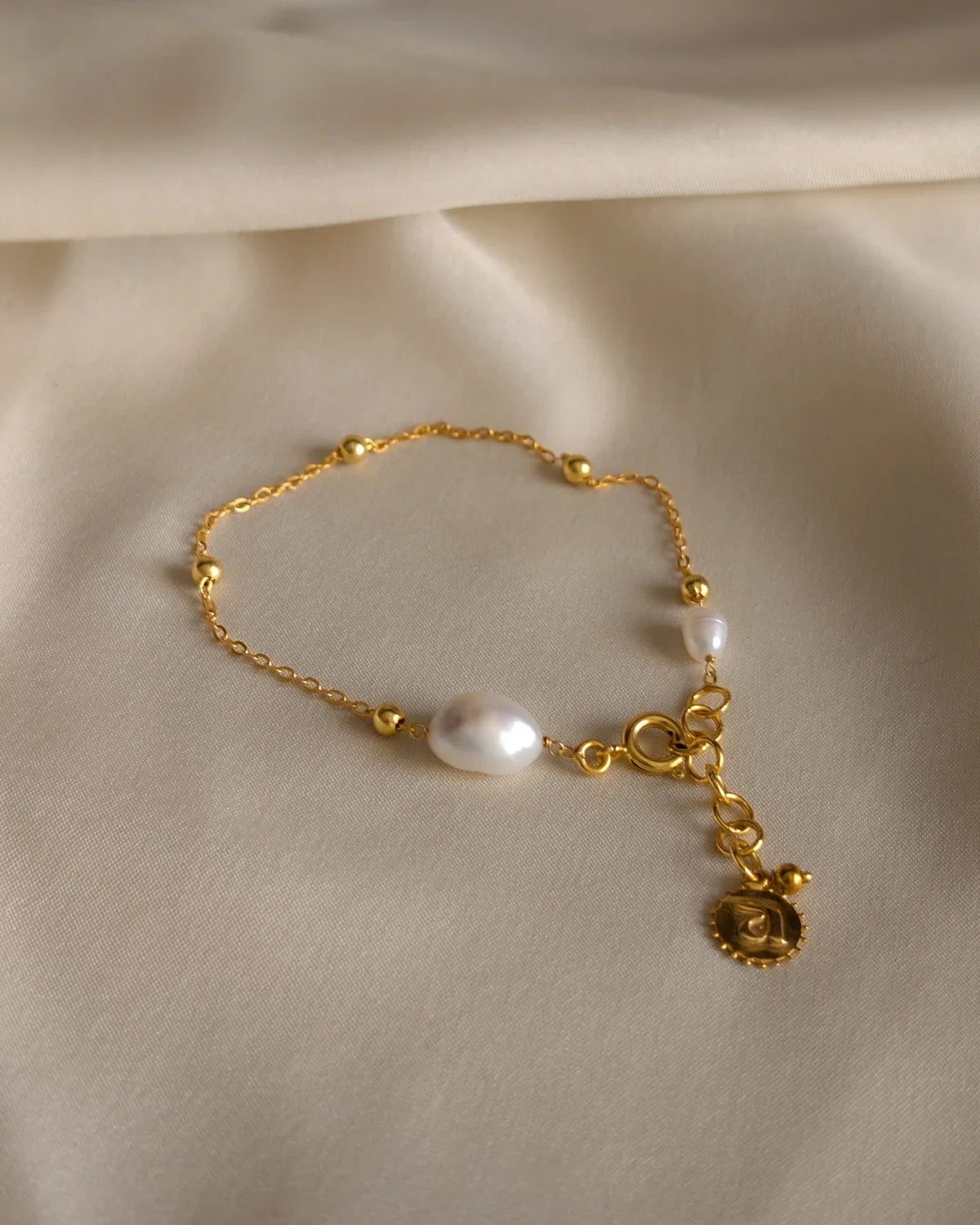 Paired Pearl Bracelet