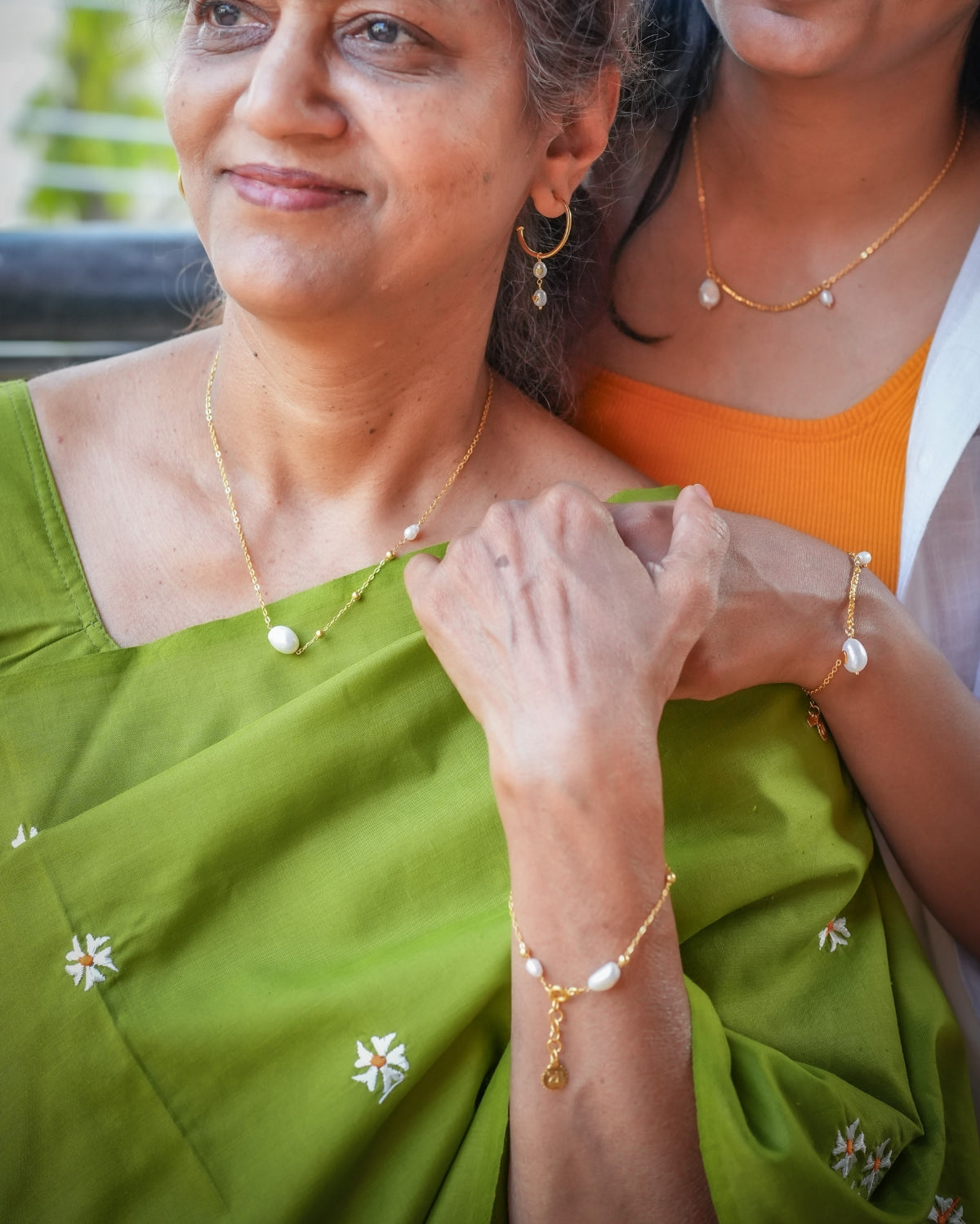 Paired Pearl Necklace