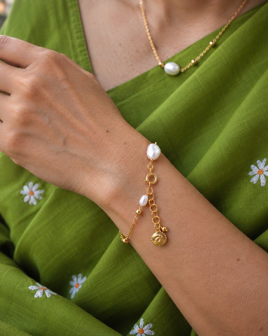 Paired Pearl Bracelet