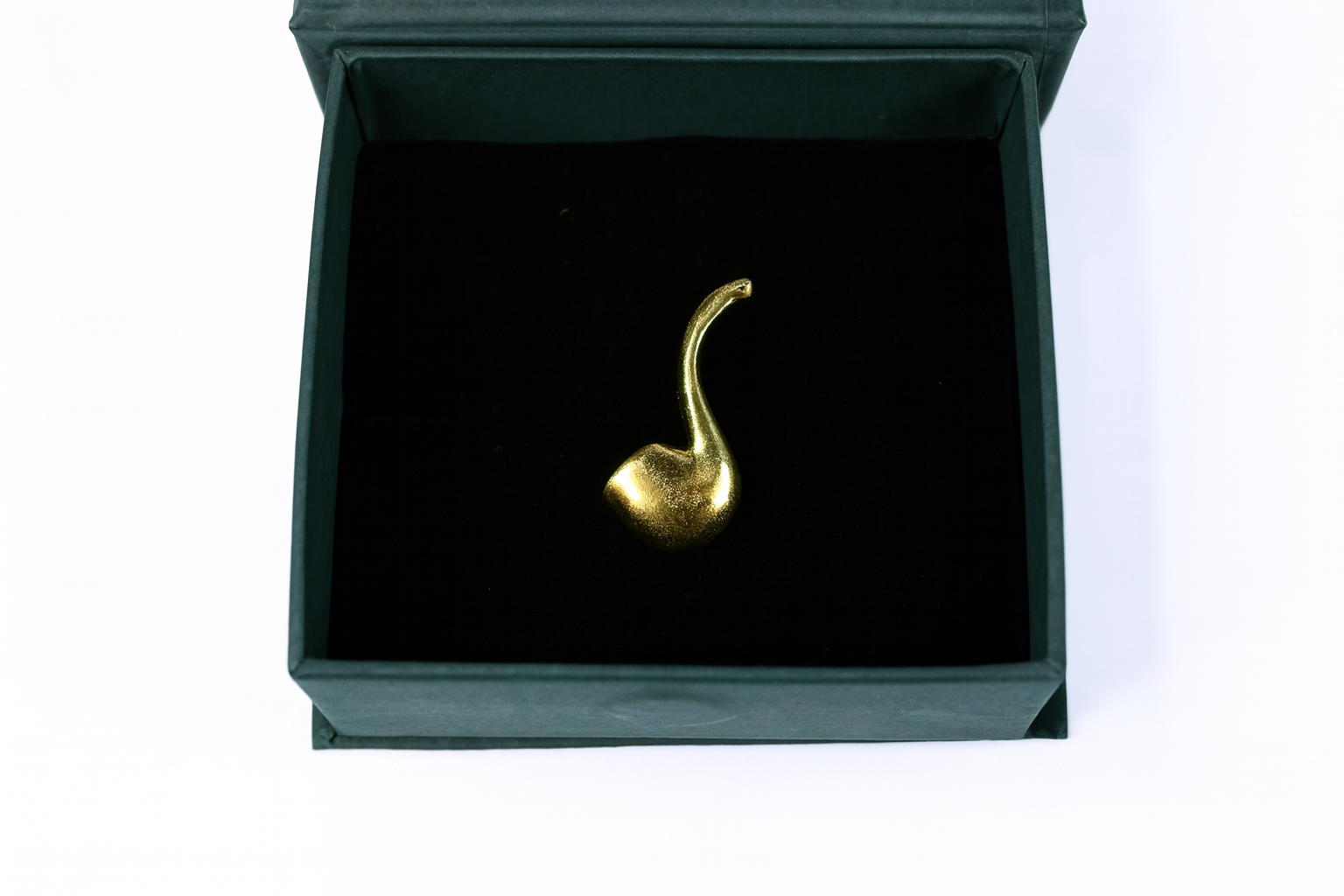 Cigar Brooch