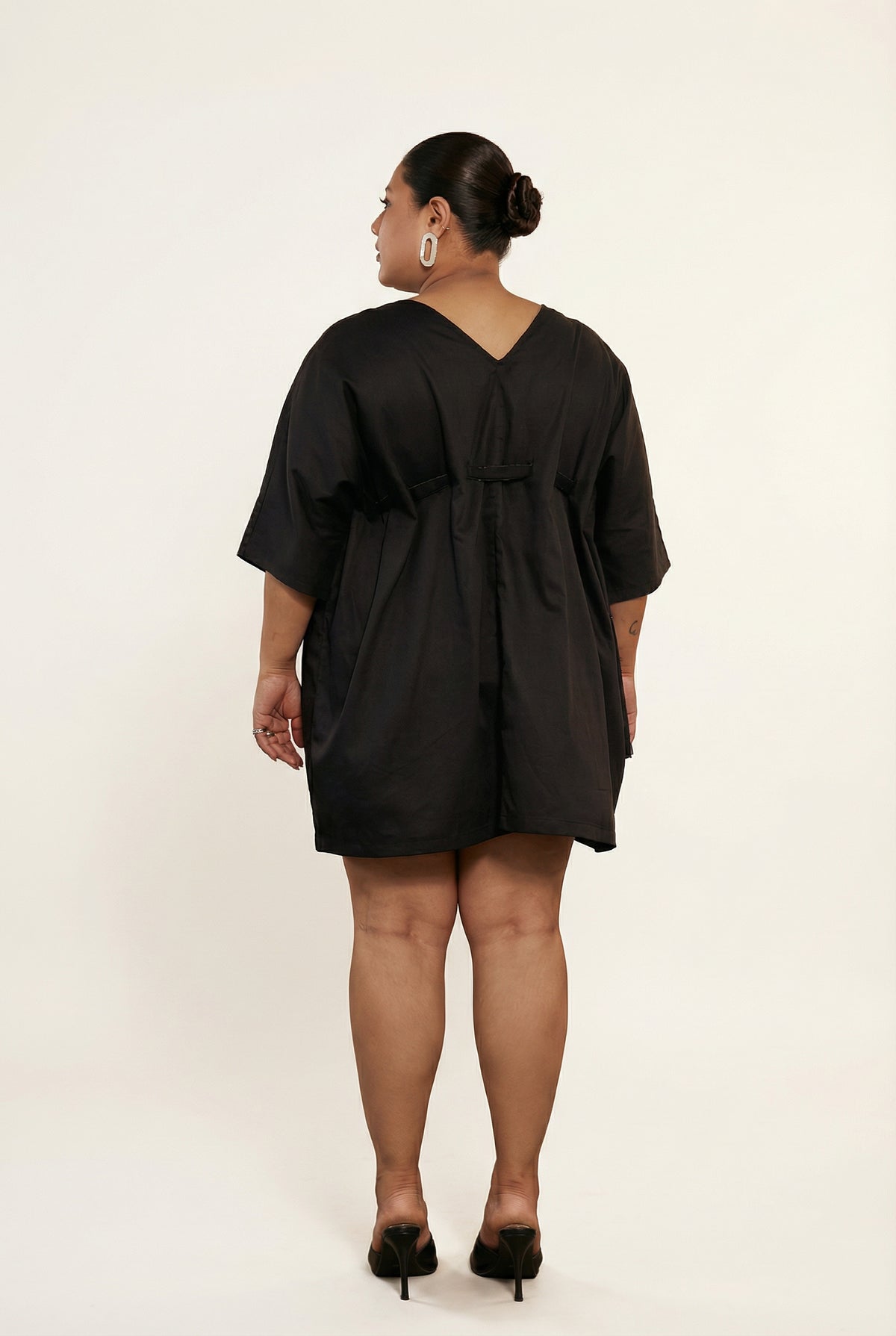 Color:Black