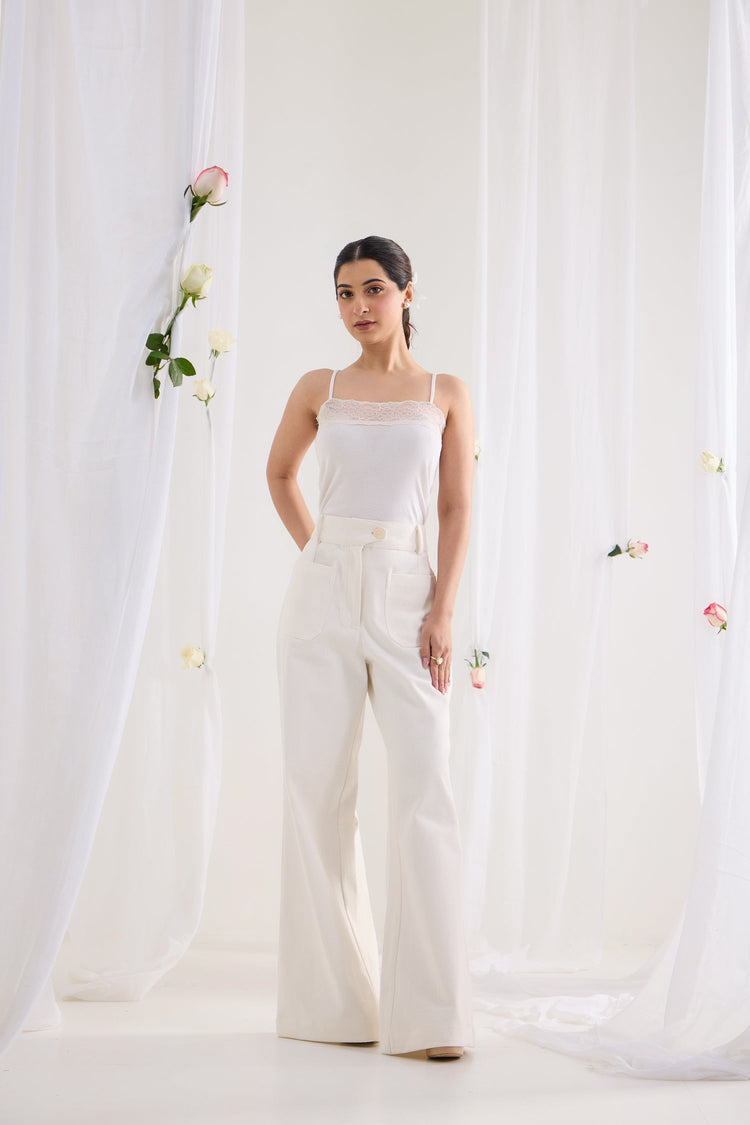 Safed Jeans