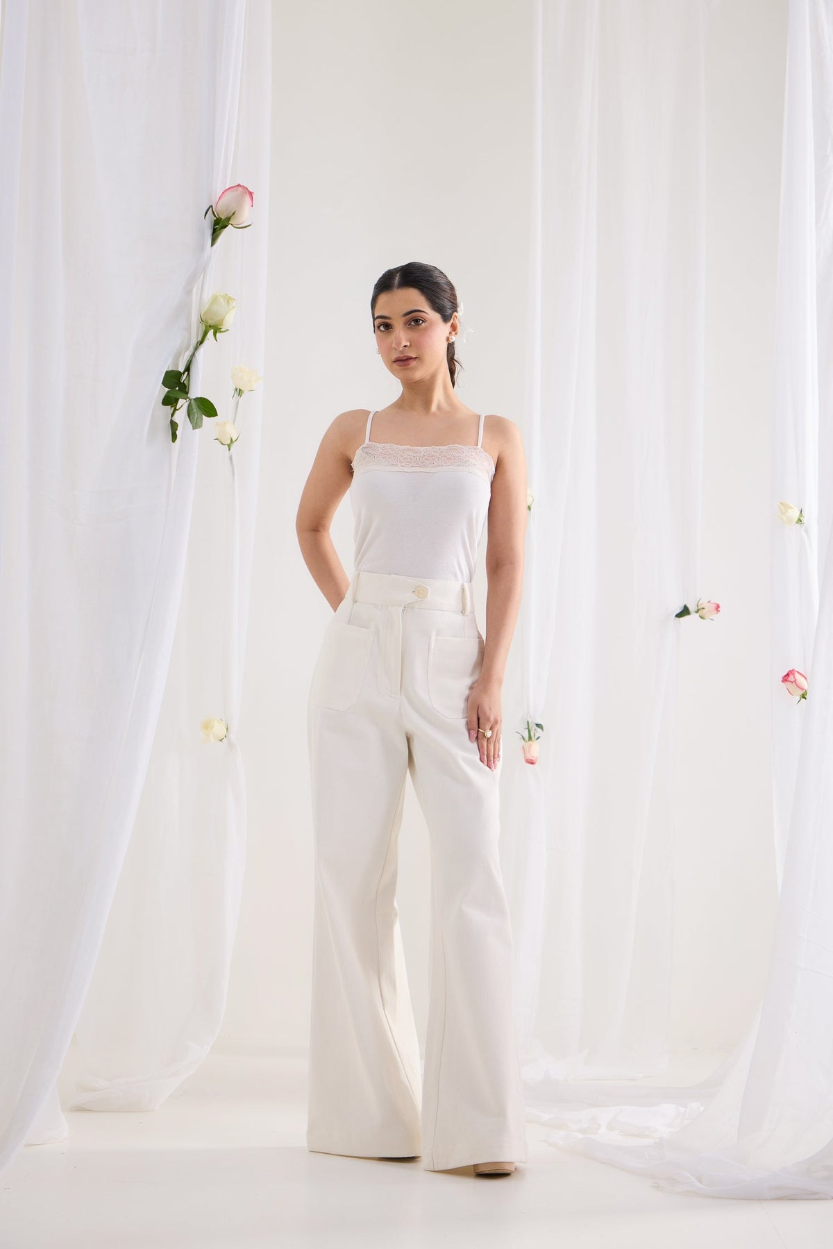 Safed Jeans