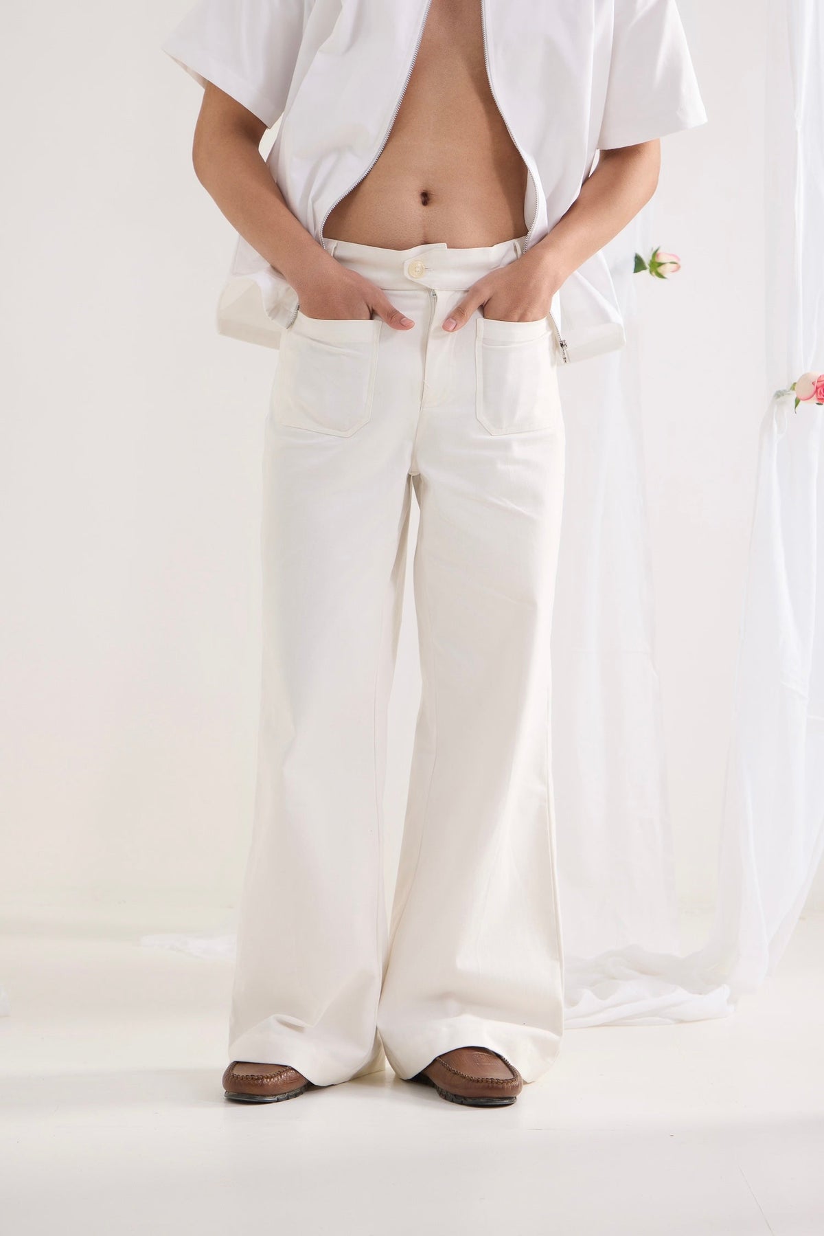 Safed Pants
