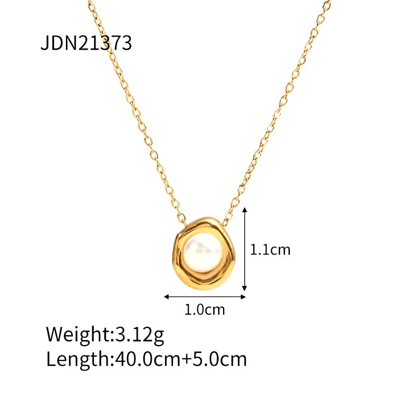 Pearl Pendant  Necklace